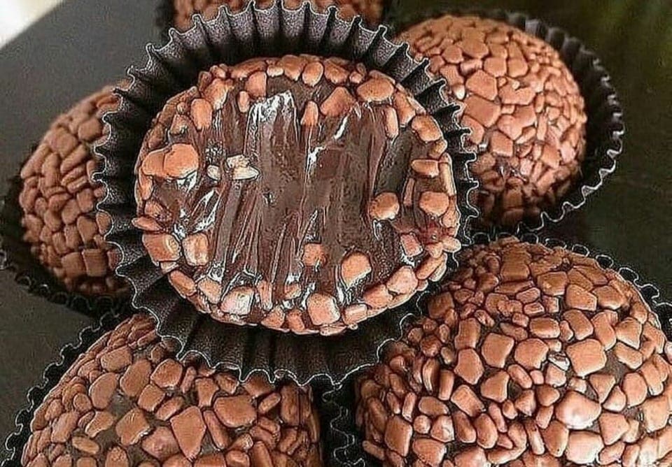 Συνταγή για νηστίσιμα σοκολατάκια με μπισκότο