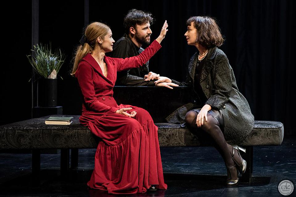 Η Έντα Γκάμπλερ του Henrik Ibsen παρουσιάζεται στο θέατρο ΑΛΜΑ