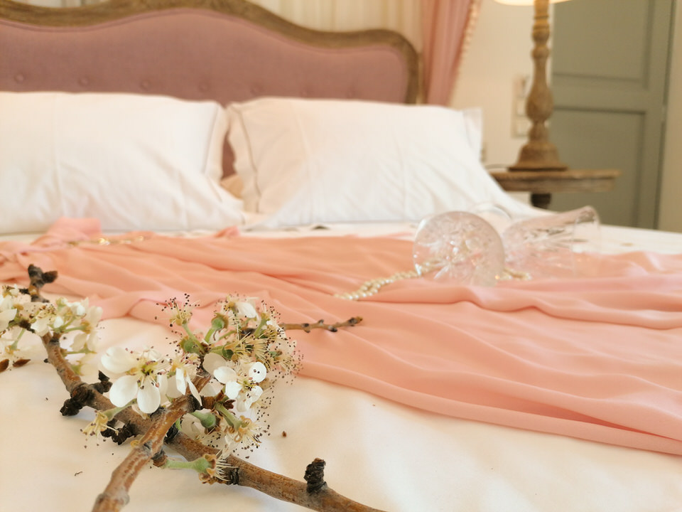 Akrolithi Boutique Hotel & Suites: Το ξενοδοχείο της Μάνης που "παντρεύει" την πολυτέλεια με την παράδοση