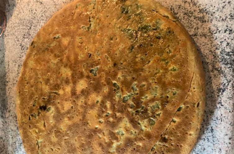 Η Θεοδώρα Μέγα μας δίνει την συνταγή για την παραδοσιακή ηπειρώτικη σπανακόπιτα με φύλλο