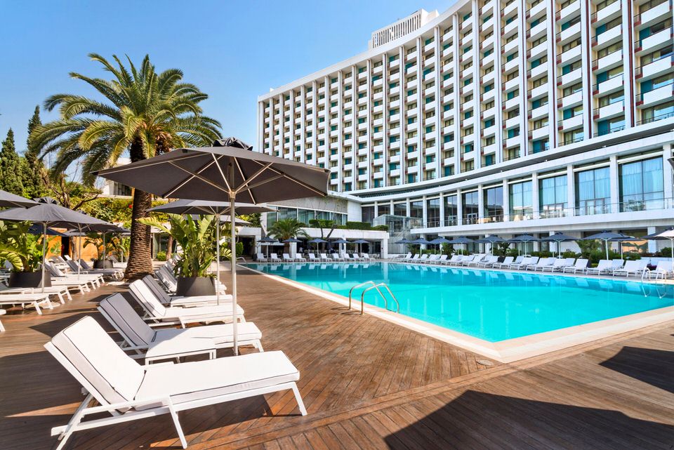 Το Hilton Αθηνών ανοίγει την 1η Ιουλίου: Ιδανικός προορισμός για «διακοπές» στην πόλη