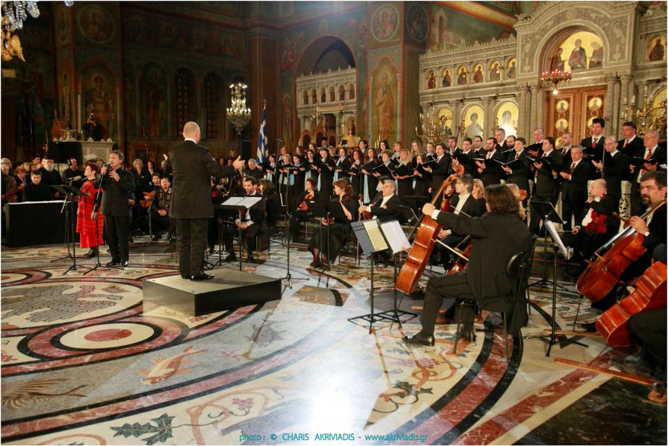 Megaron Online: Συναυλία στον Ιερό Ναό του Αγίου Παντελεήμονος Αχαρνών με τον Γιώργο Νταλάρα