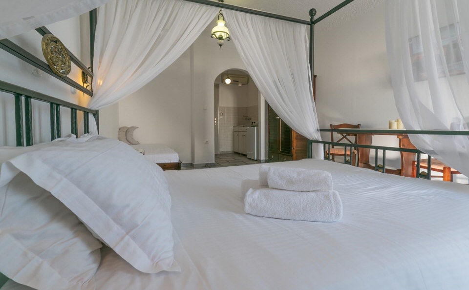 Adonis Hotel: Το ξενοδοχείο της Πάρου που λατρεύουν οι ταξιδιώτες