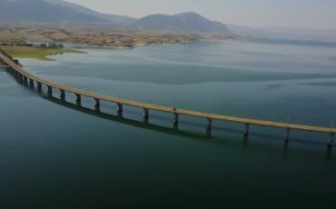 Γέφυρα Σερβιών Κοζάνη (Νεράϊδα): Η ομορφότερη γέφυρα της Ελλάδας από ψηλά (video)