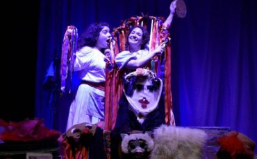 Η Βαλίτσα με τις μάσκες σε live streaming από το θέατρο ΑΕΡΟΠΛΟΙΟ