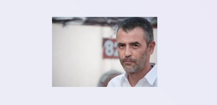 Αφηγήσεις: O συγγραφέας Νίκος Παναγιωτόπουλος διαβάζει το διήγημα «Κινητόν εντός κινητού»