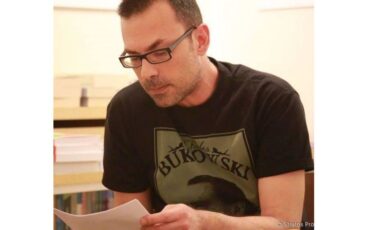 O συγγραφέας Διονύσης Μαρίνος θα φιλοξενηθεί στην διαδικτυακή δράση Αφηγήσεις του Δημοτικού Θεάτρου Πειραιά