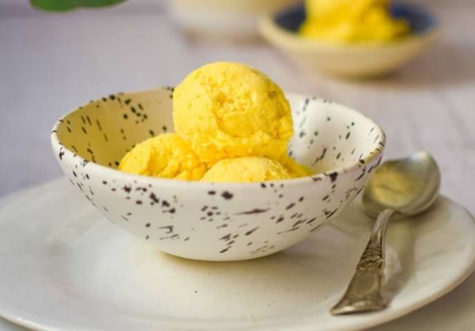 Συνταγή για παγωτό μάνγκο με 4 υλικά!