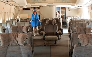 Ολυμπιακή Αεροπορία: Πτήση στον χρόνο με το Boeing 747-200 του Ωνάση και VIP αεροσυνοδό!