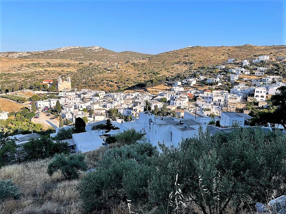 Λεύκες: Το travelgirl.gr σου παρουσιάζει το ορεινότερο χωριό της Πάρου