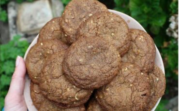 Συνταγή για σοκολατένια cookies με τσίλι!