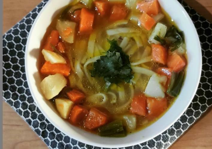 Συνταγή για βελουτέ σούπα με πράσο και πατάτες