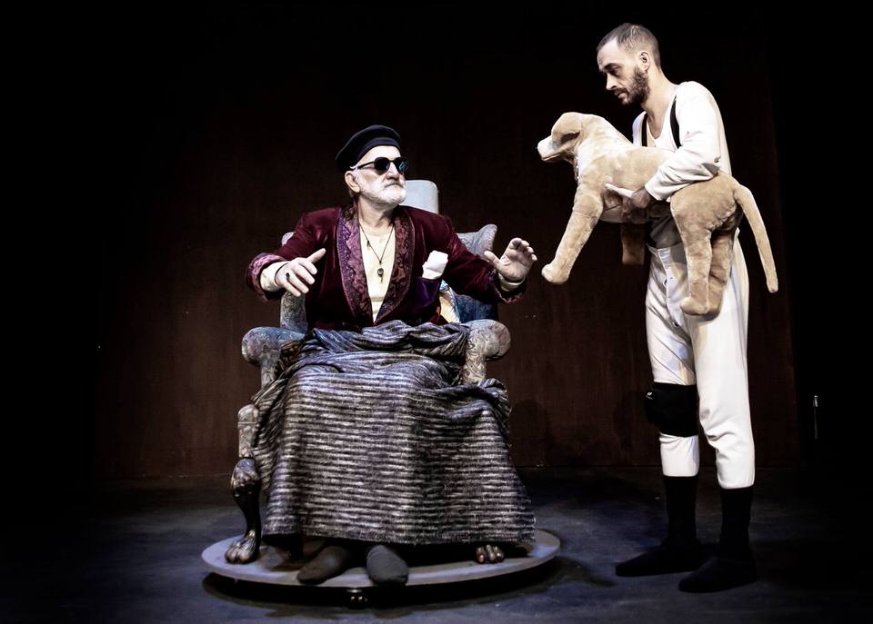 Τέλος του Παιχνιδιού: Το Σύγχρονο Θέατρο εγκαινιάζει τη συνεργασία του με τον σπουδαίο ηθοποιό Δημήτρη Καταλειφό