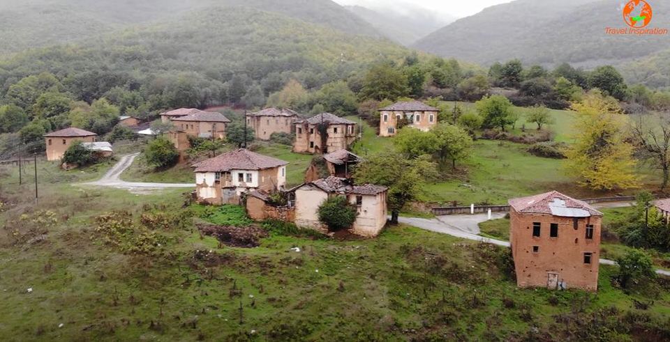 Γάβρος: Το ερειπωμένο χωριό που έχει αποτελέσει τα σκηνικά αρκετών κινηματογραφικών ταινιών